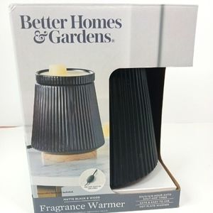 Better Homes & Gardens Electric Black Ribbed Ceramic Wax Warmer with Wood Base.